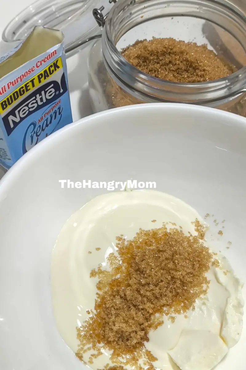 korean cream cheese garlic buns Recipe step 3