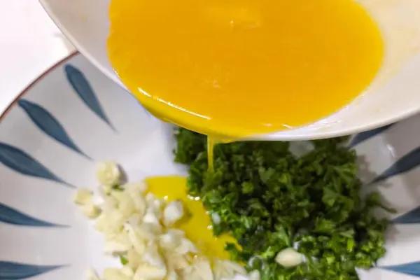 korean cream cheese garlic buns recipe step 4